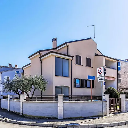 Zoki 2 By Interhome Apartman